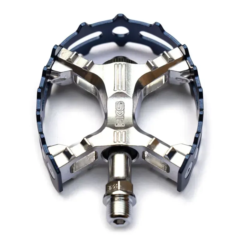 Mks Xc-Iii Bear Trap Colour Edition Pedals: 9/ 16 In Blue